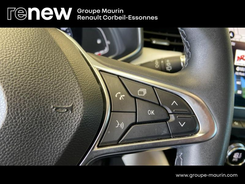 Photo 15 de l’annonce de RENAULT Clio d’occasion à vendre à CORBEIL-ESSONNES