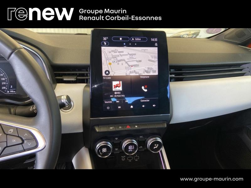 Photo 17 de l’annonce de RENAULT Clio d’occasion à vendre à CORBEIL-ESSONNES