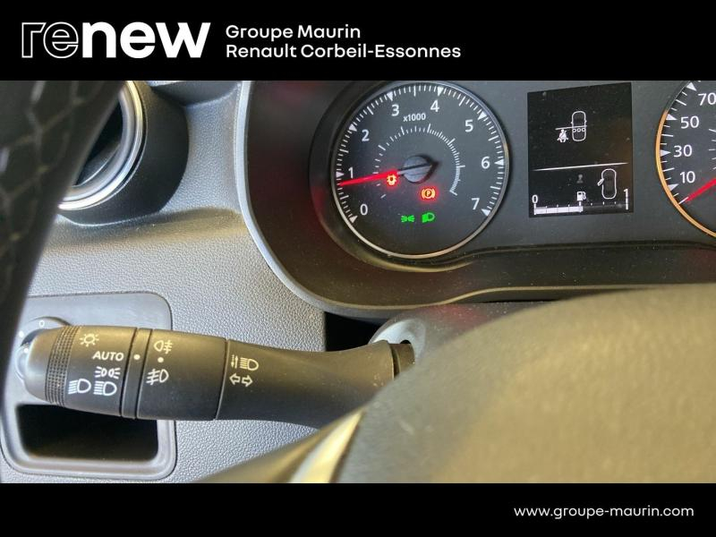 Photo 19 de l’annonce de DACIA Duster d’occasion à vendre à CORBEIL-ESSONNES