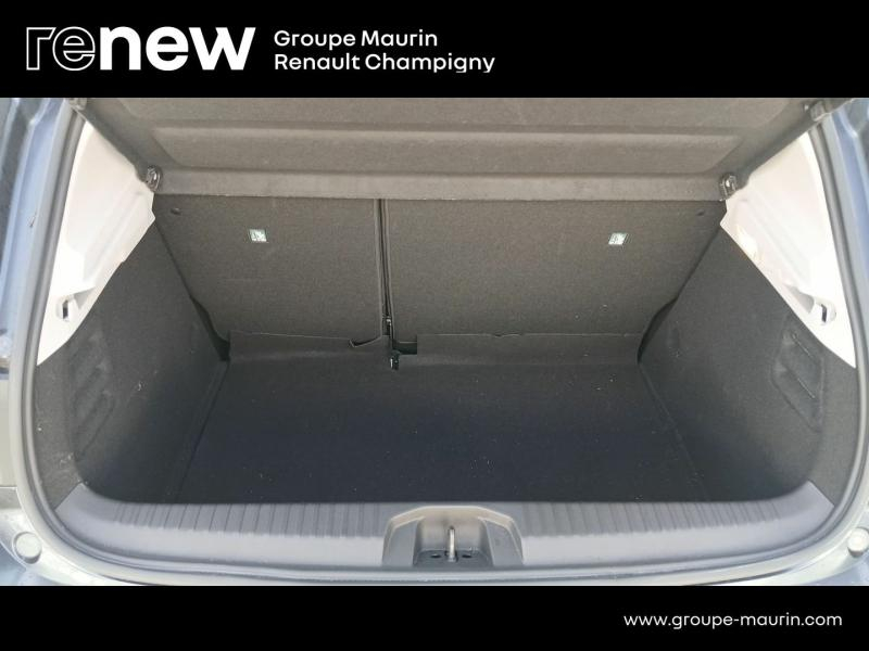 Photo 13 de l’annonce de RENAULT Clio d’occasion à vendre à CHAMPIGNY-SUR-MARNE