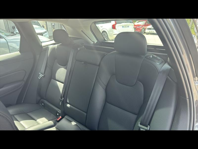 Photo 6 de l’annonce de VOLVO XC60 d’occasion à vendre à AIX-EN-PROVENCE