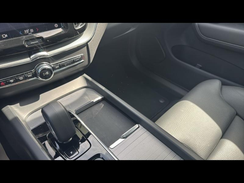 Photo 18 de l’annonce de VOLVO XC60 d’occasion à vendre à AIX-EN-PROVENCE
