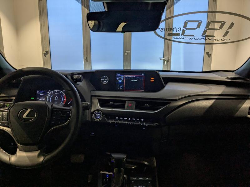 Photo 4 de l’annonce de LEXUS UX d’occasion à vendre à AUBIÈRE