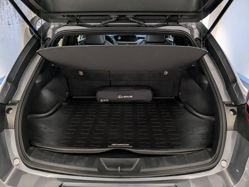 Photo 7 de l’annonce de LEXUS UX d’occasion à vendre à AUBIÈRE