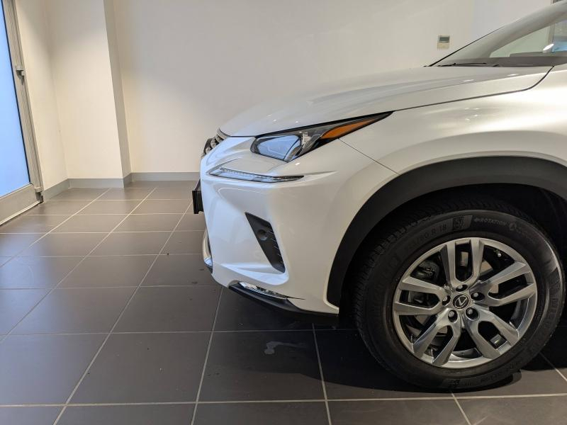 Photo 14 de l’annonce de LEXUS NX d’occasion à vendre à AUBIÈRE