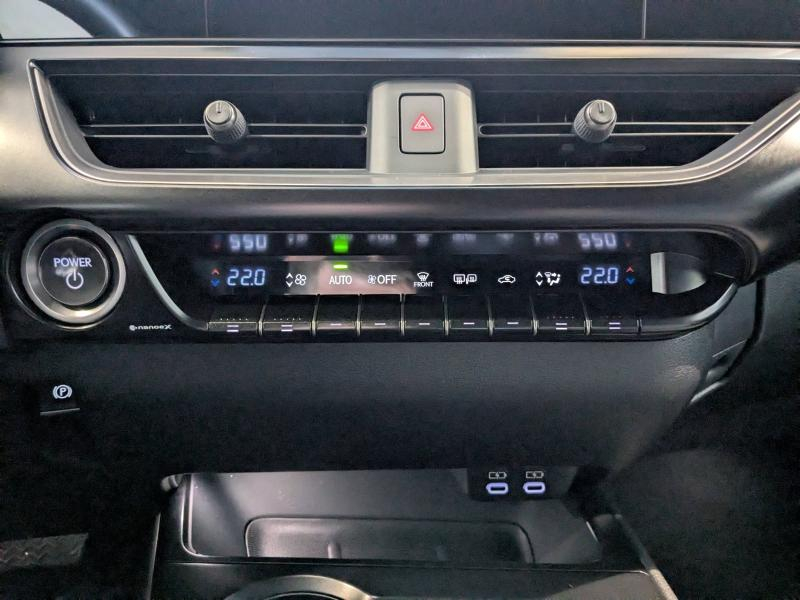 Photo 7 de l’annonce de LEXUS UX d’occasion à vendre à AUBIÈRE