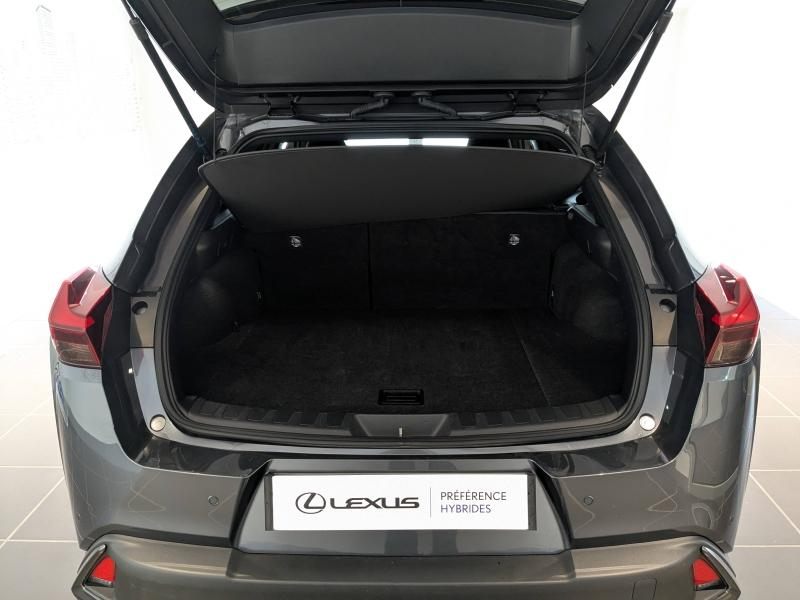 Photo 9 de l’annonce de LEXUS UX d’occasion à vendre à AUBIÈRE