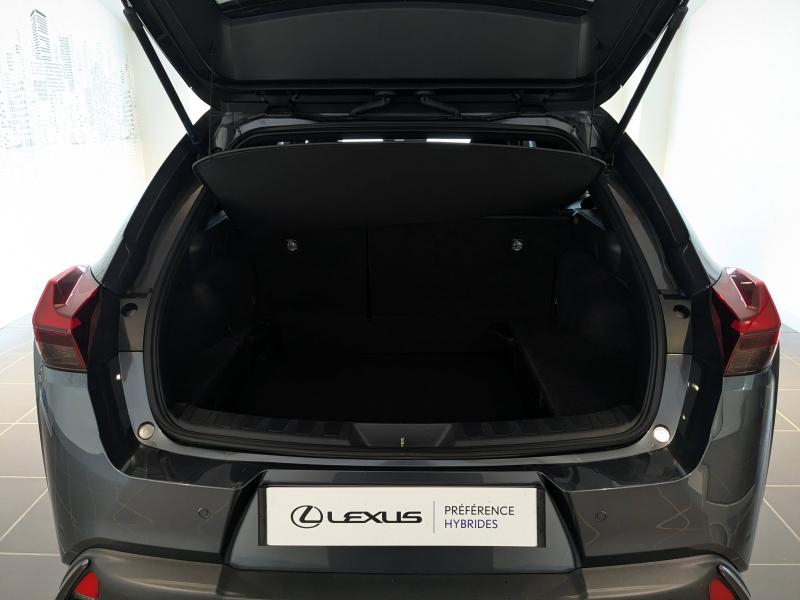 Photo 10 de l’annonce de LEXUS UX d’occasion à vendre à AUBIÈRE