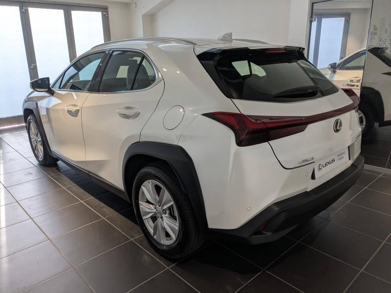 Photo 12 de l’annonce de LEXUS UX d’occasion à vendre à AUBIÈRE