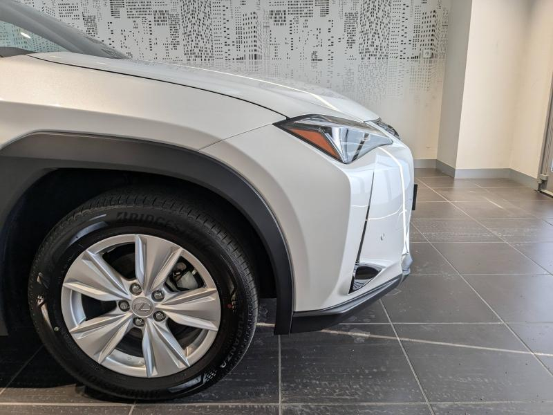 Photo 15 de l’annonce de LEXUS UX d’occasion à vendre à AUBIÈRE