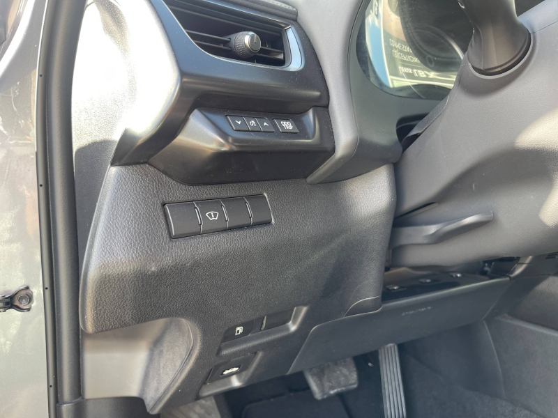Photo 16 de l’annonce de LEXUS UX d’occasion à vendre à AUBIÈRE