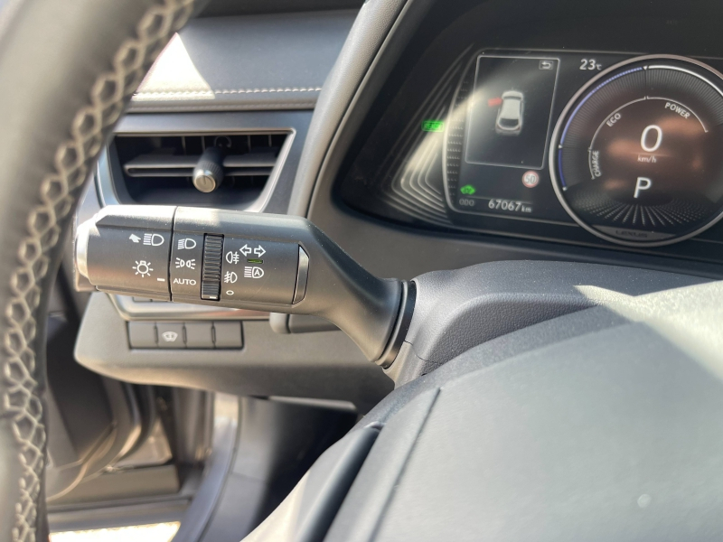 Photo 18 de l’annonce de LEXUS UX d’occasion à vendre à AUBIÈRE