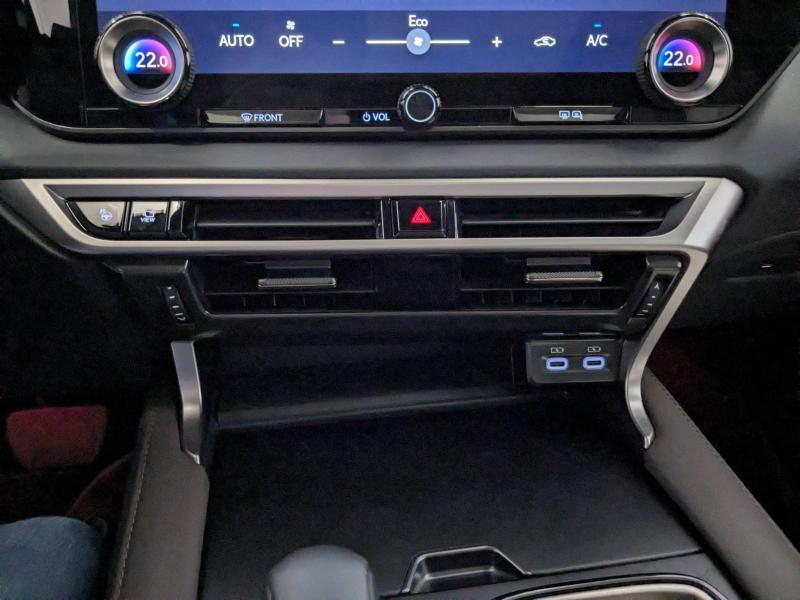 Photo 8 de l’annonce de LEXUS RX d’occasion à vendre à LATTES