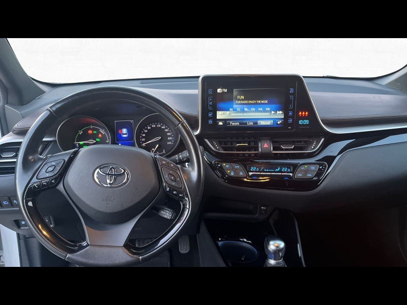 Photo 12 de l’annonce de TOYOTA C-HR d’occasion à vendre à BOLLÈNE