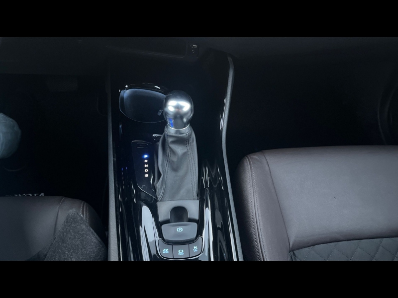 Photo 17 de l’annonce de TOYOTA C-HR d’occasion à vendre à BOLLÈNE