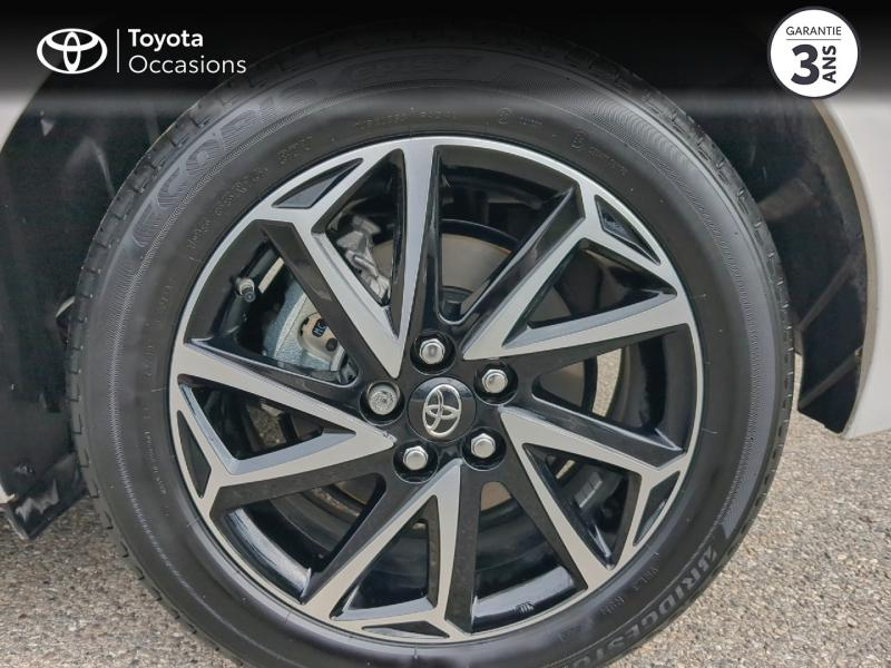 Photo 16 de l’annonce de TOYOTA Yaris d’occasion à vendre à MONTFAVET