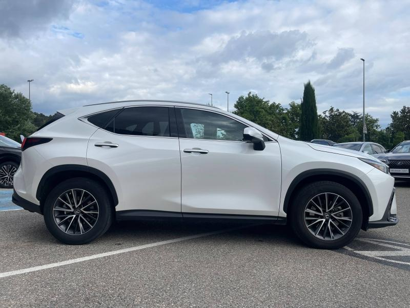 Photo 6 de l’annonce de LEXUS NX d’occasion à vendre à MONTFAVET