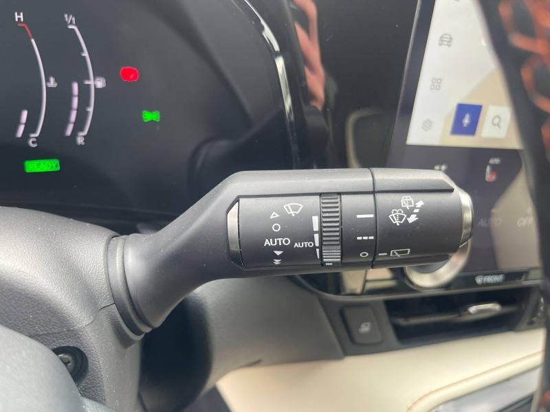 Photo 19 de l’annonce de LEXUS NX d’occasion à vendre à MONTFAVET