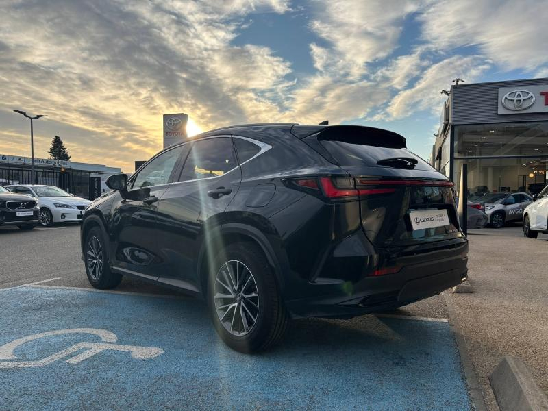 Photo 6 de l’annonce de LEXUS NX d’occasion à vendre à MONTFAVET