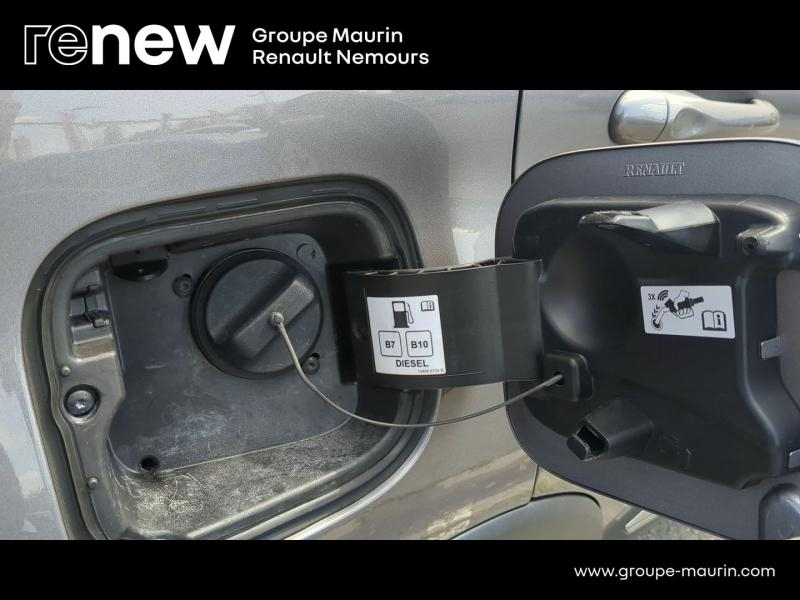 Photo 11 de l’annonce de RENAULT Captur d’occasion à vendre à SAINT PIERRE LES NEMOURS