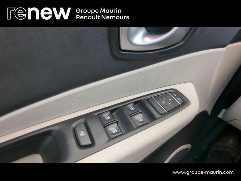 Photo 19 de l’annonce de RENAULT Captur d’occasion à vendre à SAINT PIERRE LES NEMOURS