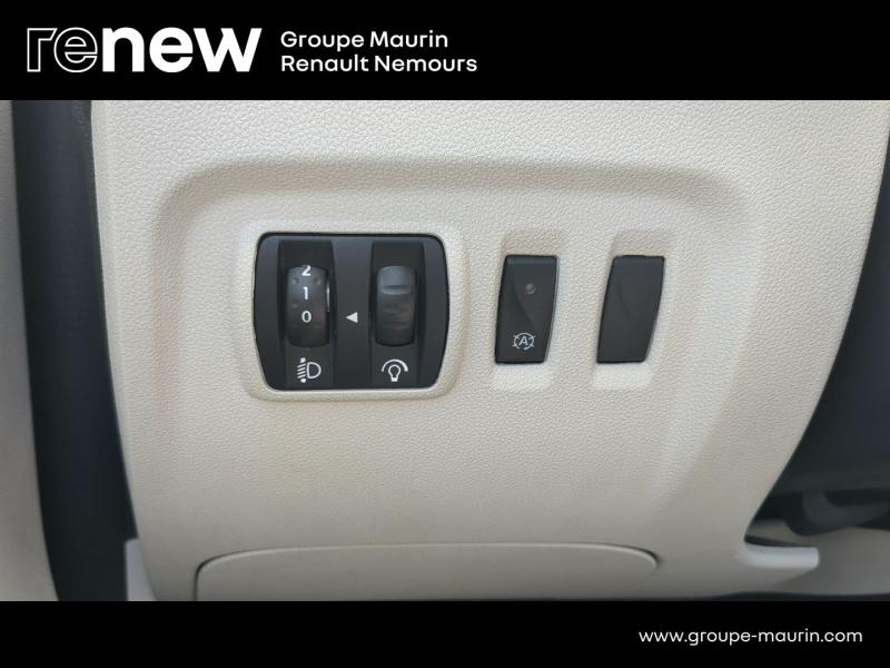 Photo 20 de l’annonce de RENAULT Captur d’occasion à vendre à SAINT PIERRE LES NEMOURS