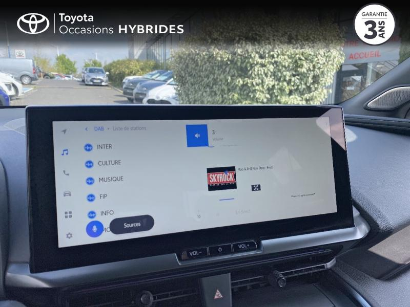 Photo 15 de l’annonce de TOYOTA C-HR d’occasion à vendre à CHARMEIL