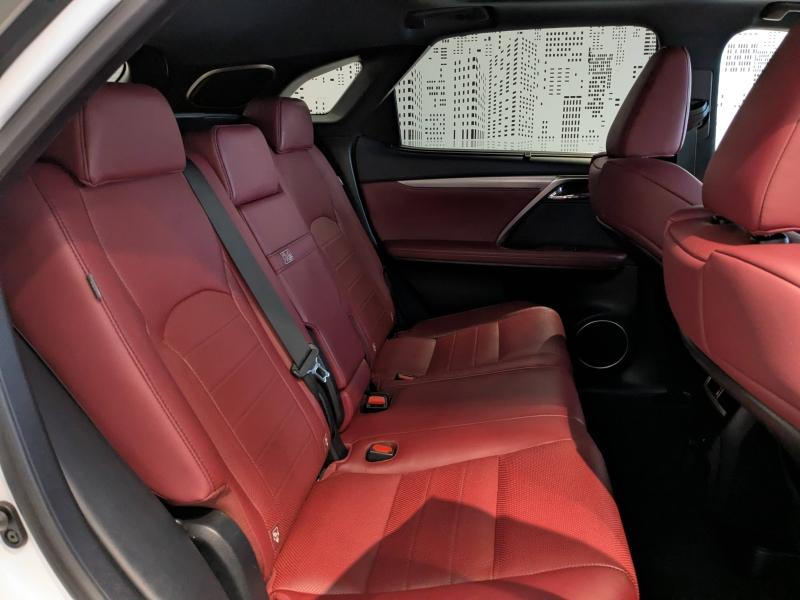 Photo 13 de l’annonce de LEXUS RX d’occasion à vendre à AUBIÈRE