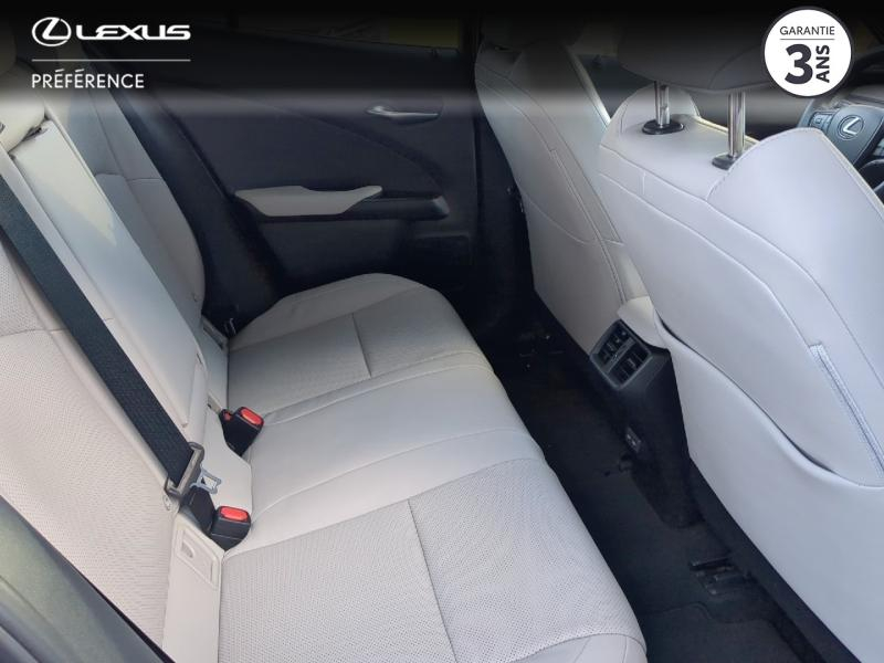 Photo 7 de l’annonce de LEXUS UX d’occasion à vendre à LATTES