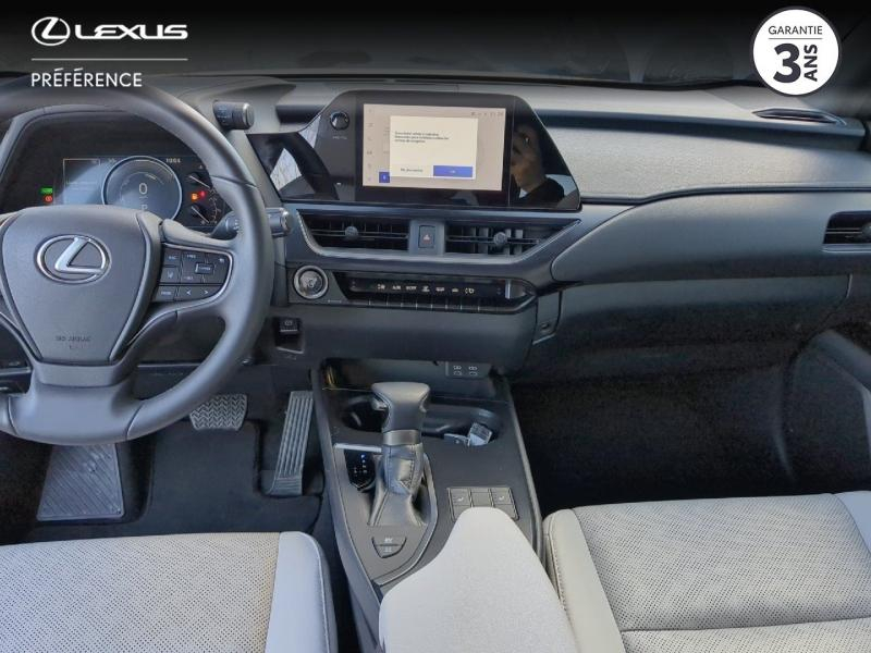 Photo 8 de l’annonce de LEXUS UX d’occasion à vendre à LATTES