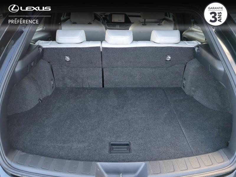 Photo 10 de l’annonce de LEXUS UX d’occasion à vendre à LATTES
