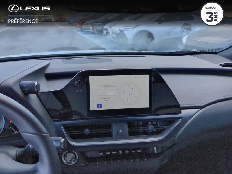 Photo 15 de l’annonce de LEXUS UX d’occasion à vendre à LATTES