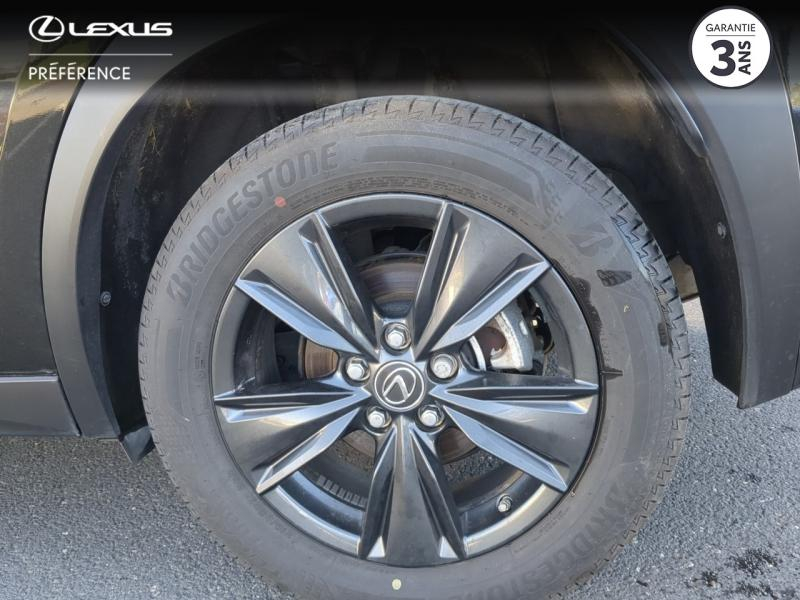 Photo 16 de l’annonce de LEXUS UX d’occasion à vendre à LATTES