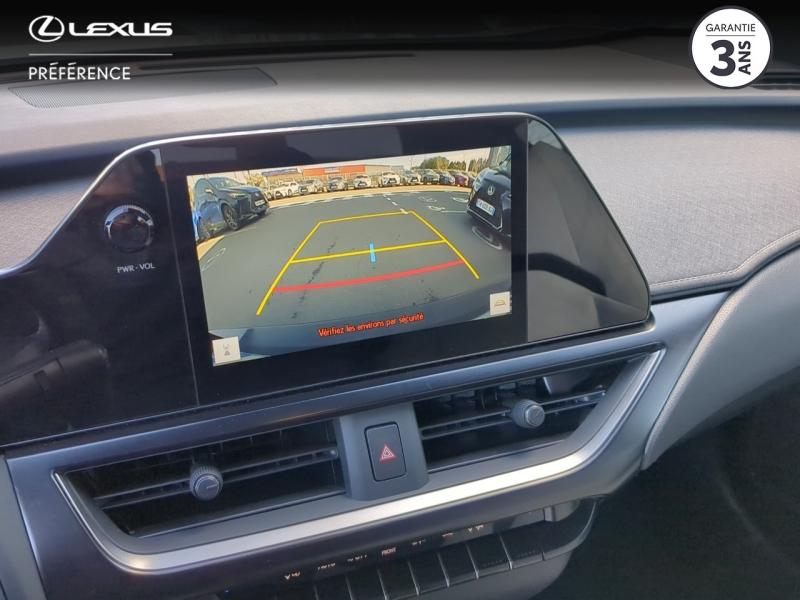 Photo 18 de l’annonce de LEXUS UX d’occasion à vendre à LATTES