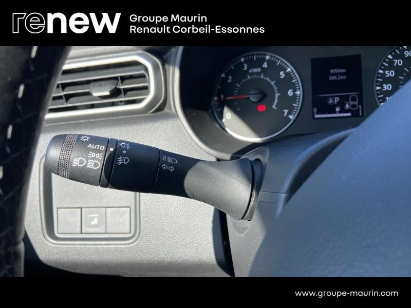 Photo 19 de l’annonce de DACIA Duster d’occasion à vendre à CORBEIL-ESSONNES