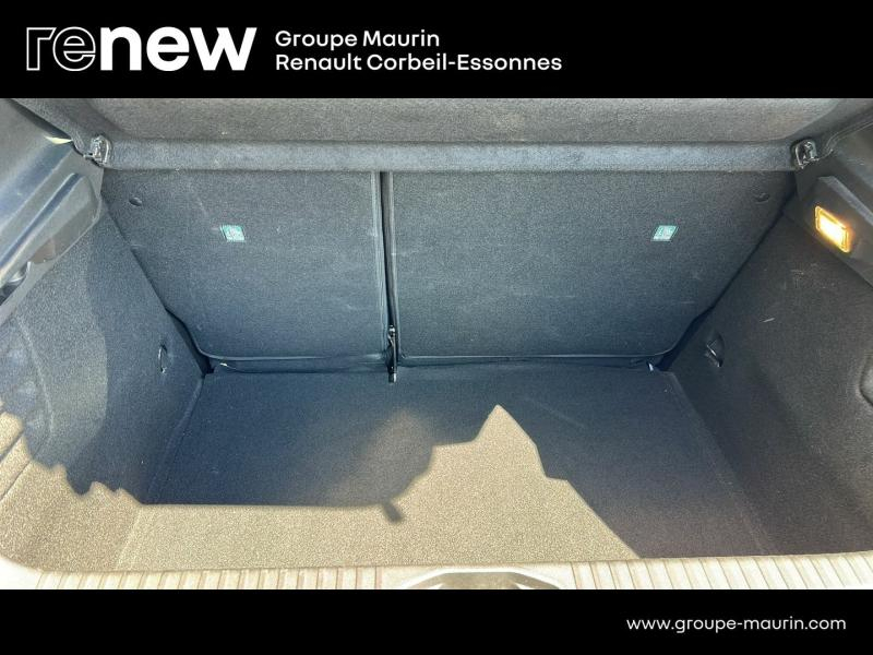 Photo 10 de l’annonce de RENAULT Clio d’occasion à vendre à CORBEIL-ESSONNES