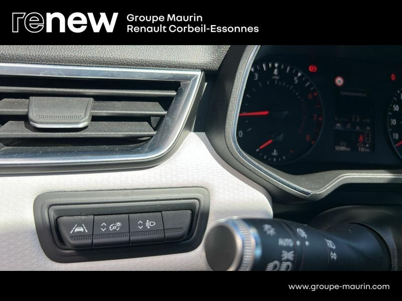 Photo 16 de l’annonce de RENAULT Clio d’occasion à vendre à CORBEIL-ESSONNES