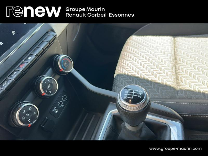 Photo 19 de l’annonce de RENAULT Clio d’occasion à vendre à CORBEIL-ESSONNES