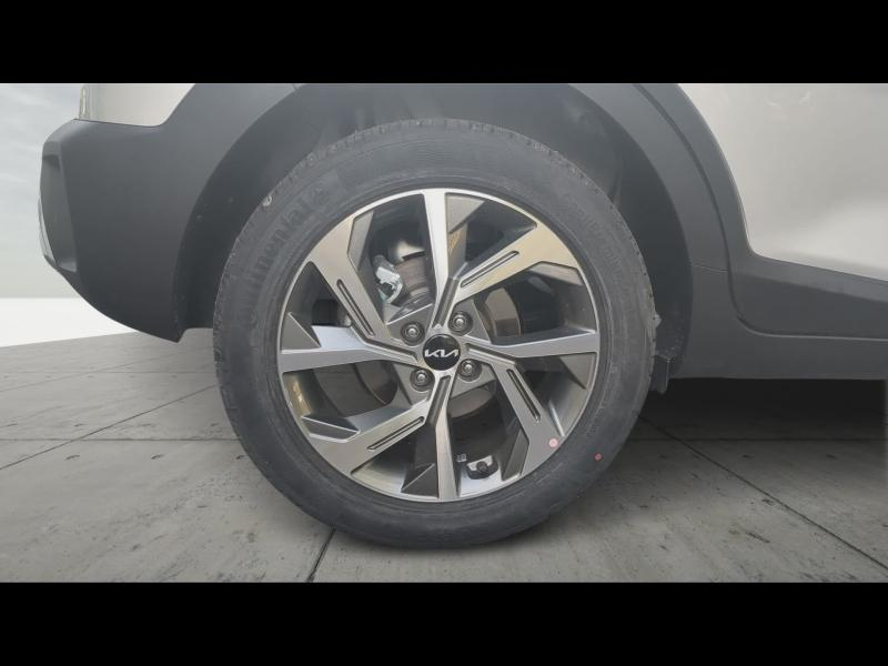Photo 7 de l’annonce de KIA Stonic d’occasion à vendre à GAP