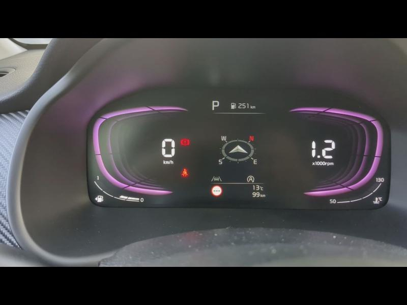 Photo 9 de l’annonce de KIA Stonic d’occasion à vendre à GAP