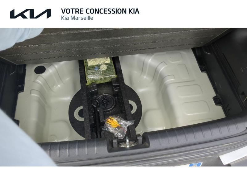 Photo 12 de l’annonce de KIA Stonic d’occasion à vendre à MARSEILLE