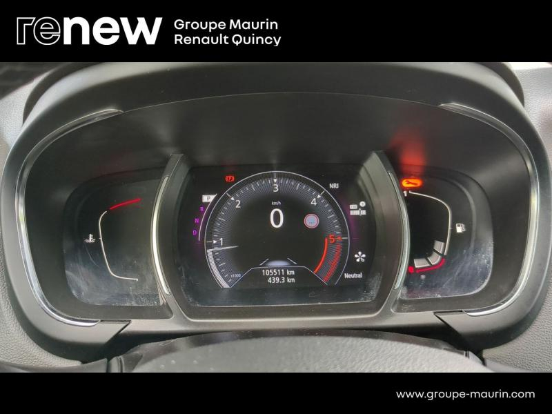 Photo 13 de l’annonce de RENAULT Scenic d’occasion à vendre à QUINCY-SOUS-SÉNART