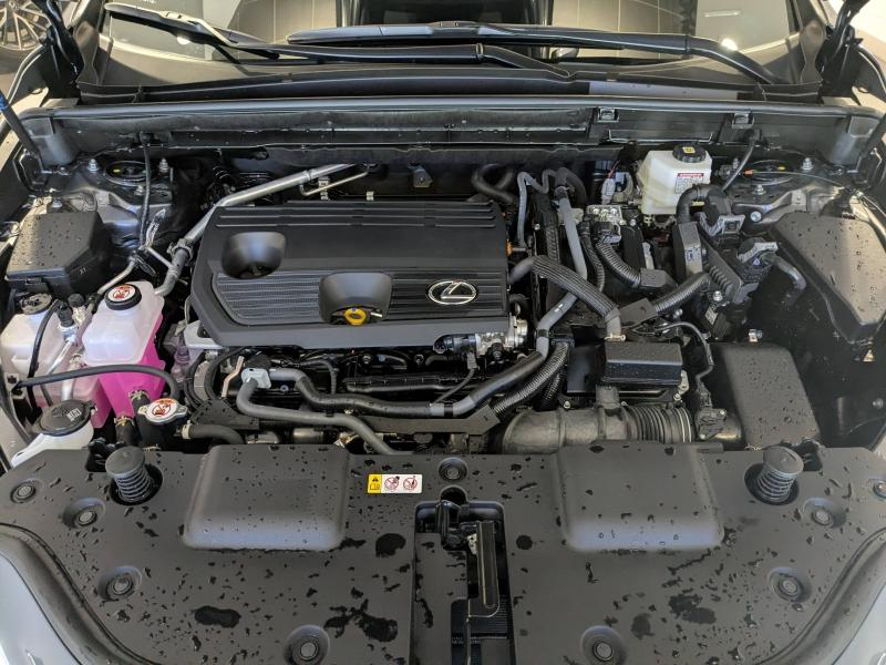 Photo 17 de l’annonce de LEXUS NX d’occasion à vendre à AUBIÈRE