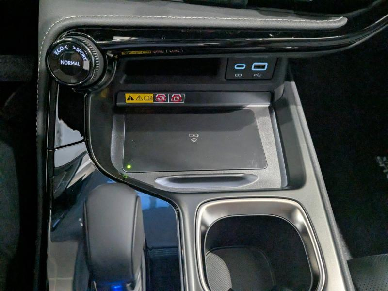 Photo 5 de l’annonce de LEXUS NX d’occasion à vendre à AUBIÈRE