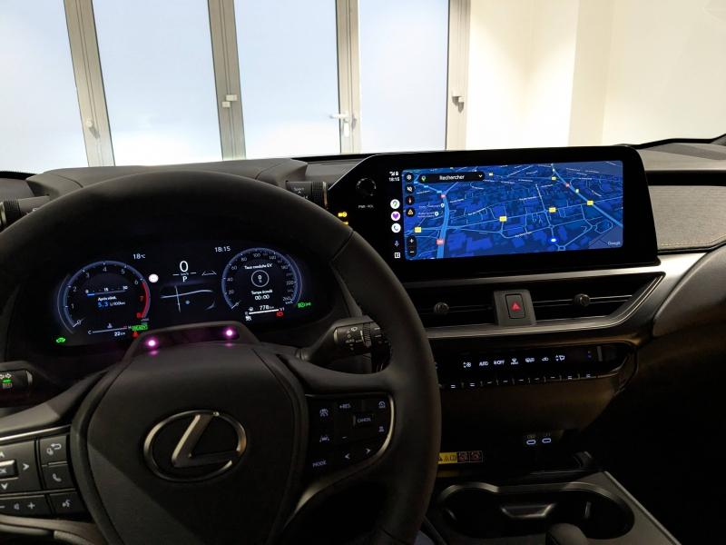 Photo 4 de l’annonce de LEXUS UX d’occasion à vendre à AUBIÈRE