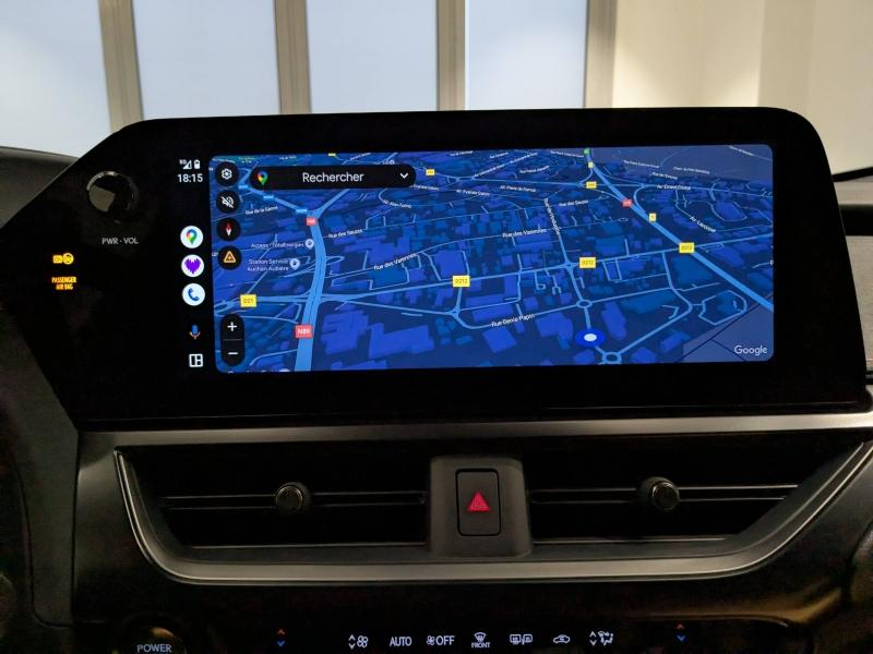 Photo 7 de l’annonce de LEXUS UX d’occasion à vendre à AUBIÈRE