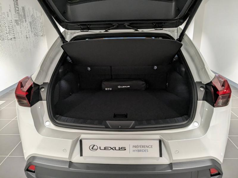 Photo 14 de l’annonce de LEXUS UX d’occasion à vendre à AUBIÈRE