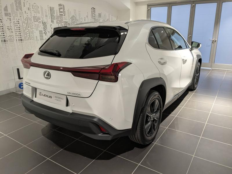 Photo 18 de l’annonce de LEXUS UX d’occasion à vendre à AUBIÈRE