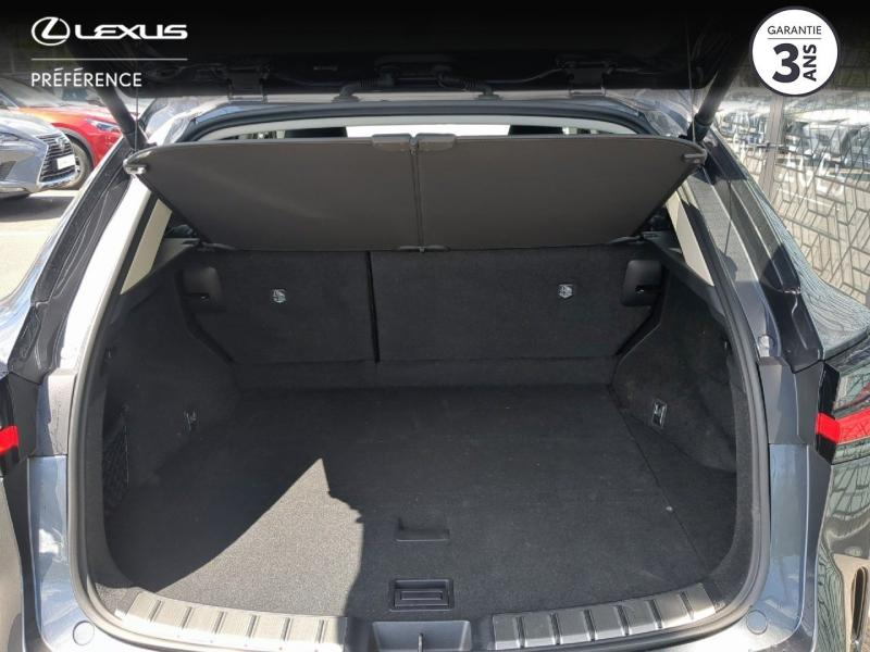 Photo 10 de l’annonce de LEXUS NX d’occasion à vendre à LATTES