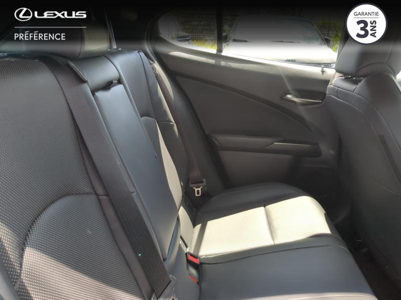 Photo 7 de l’annonce de LEXUS UX d’occasion à vendre à LATTES